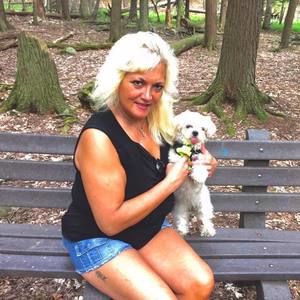 Meet your Posher, Nina